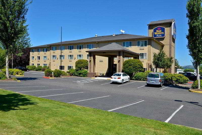 Best Western Cascade Inn & Suites Troutdale Exterior photo