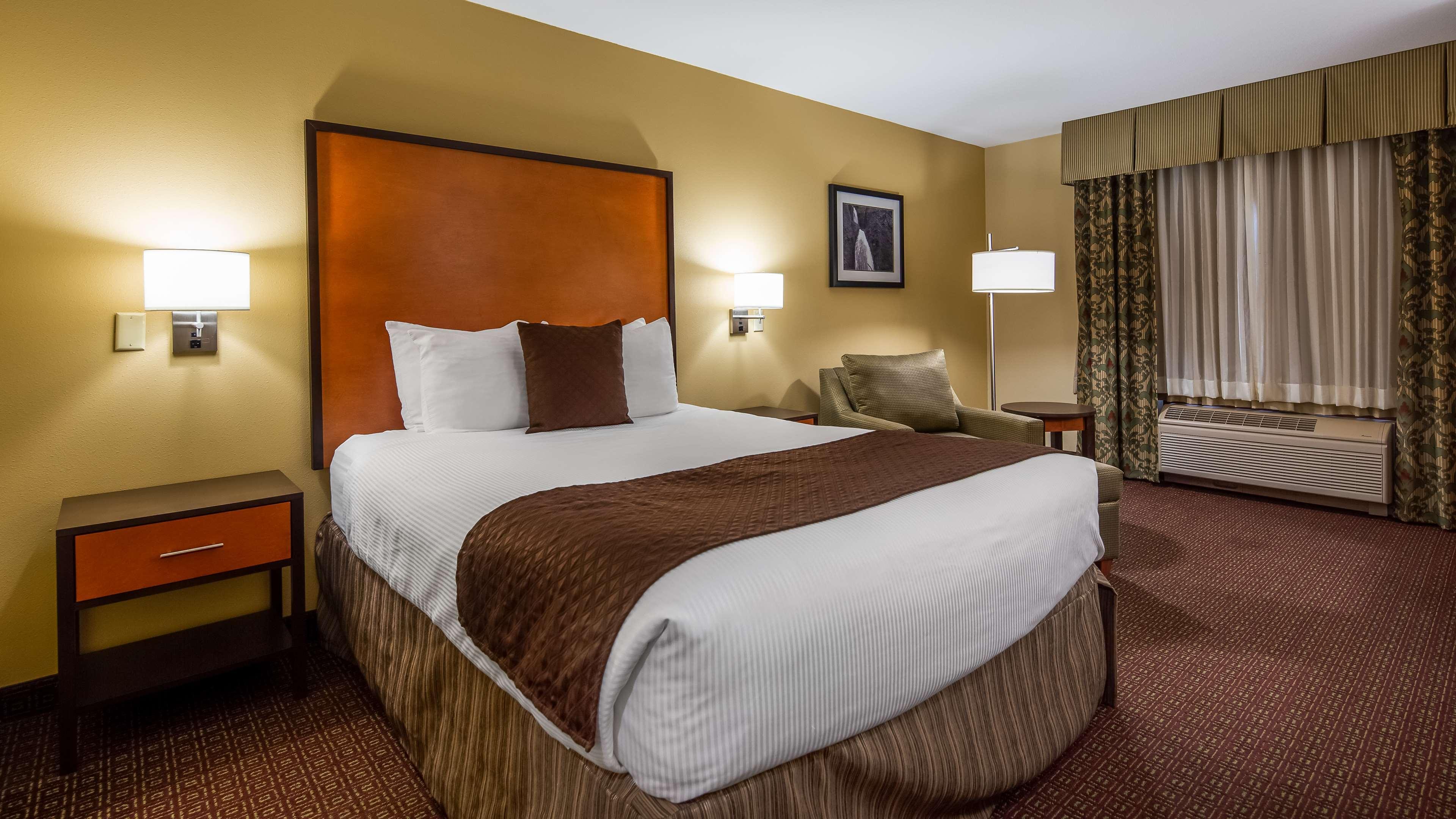 Best Western Cascade Inn & Suites Troutdale Exterior photo