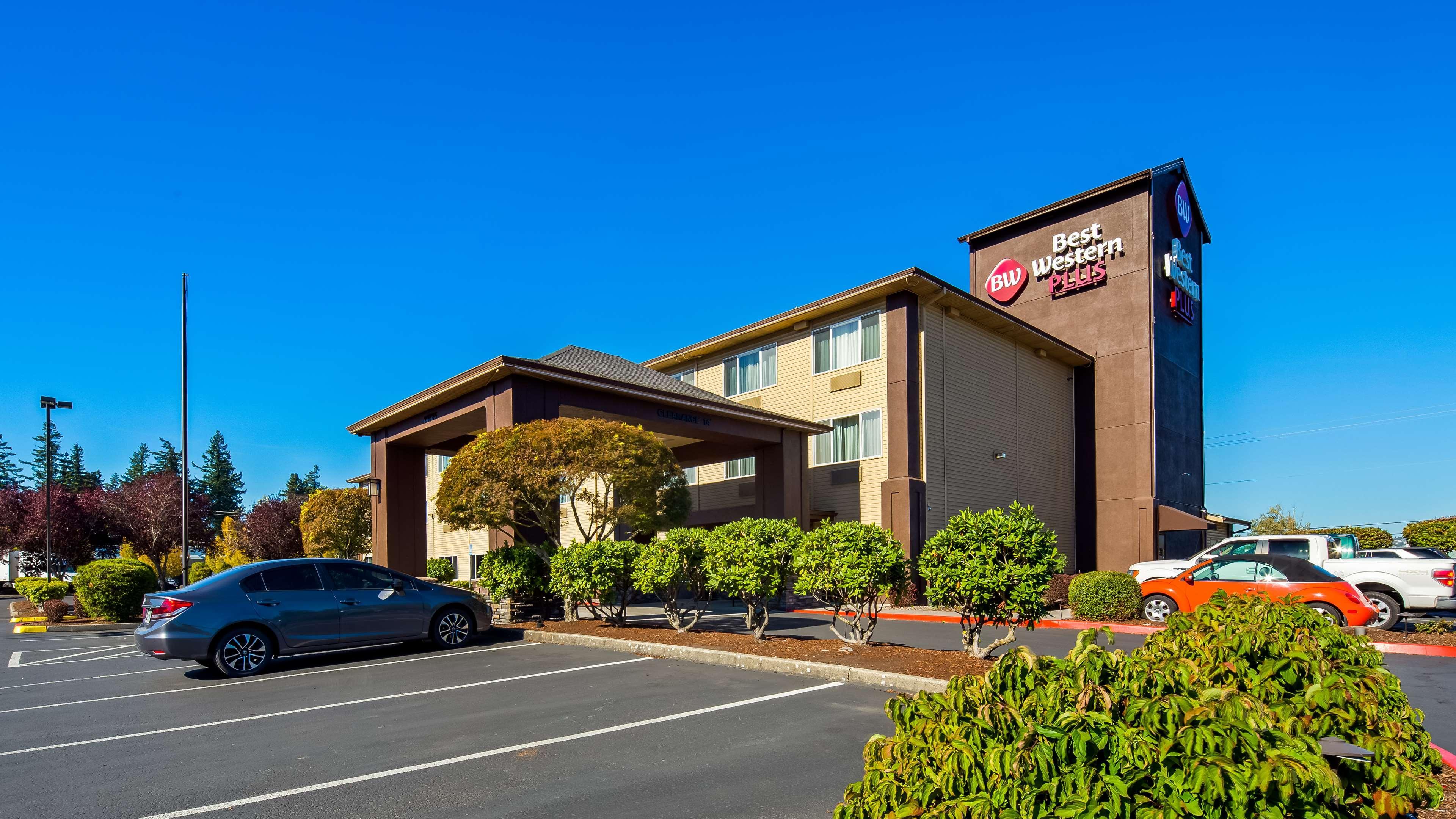 Best Western Cascade Inn & Suites Troutdale Exterior photo
