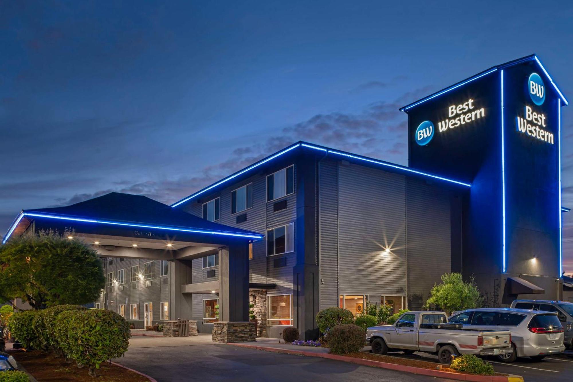 Best Western Cascade Inn & Suites Troutdale Exterior photo