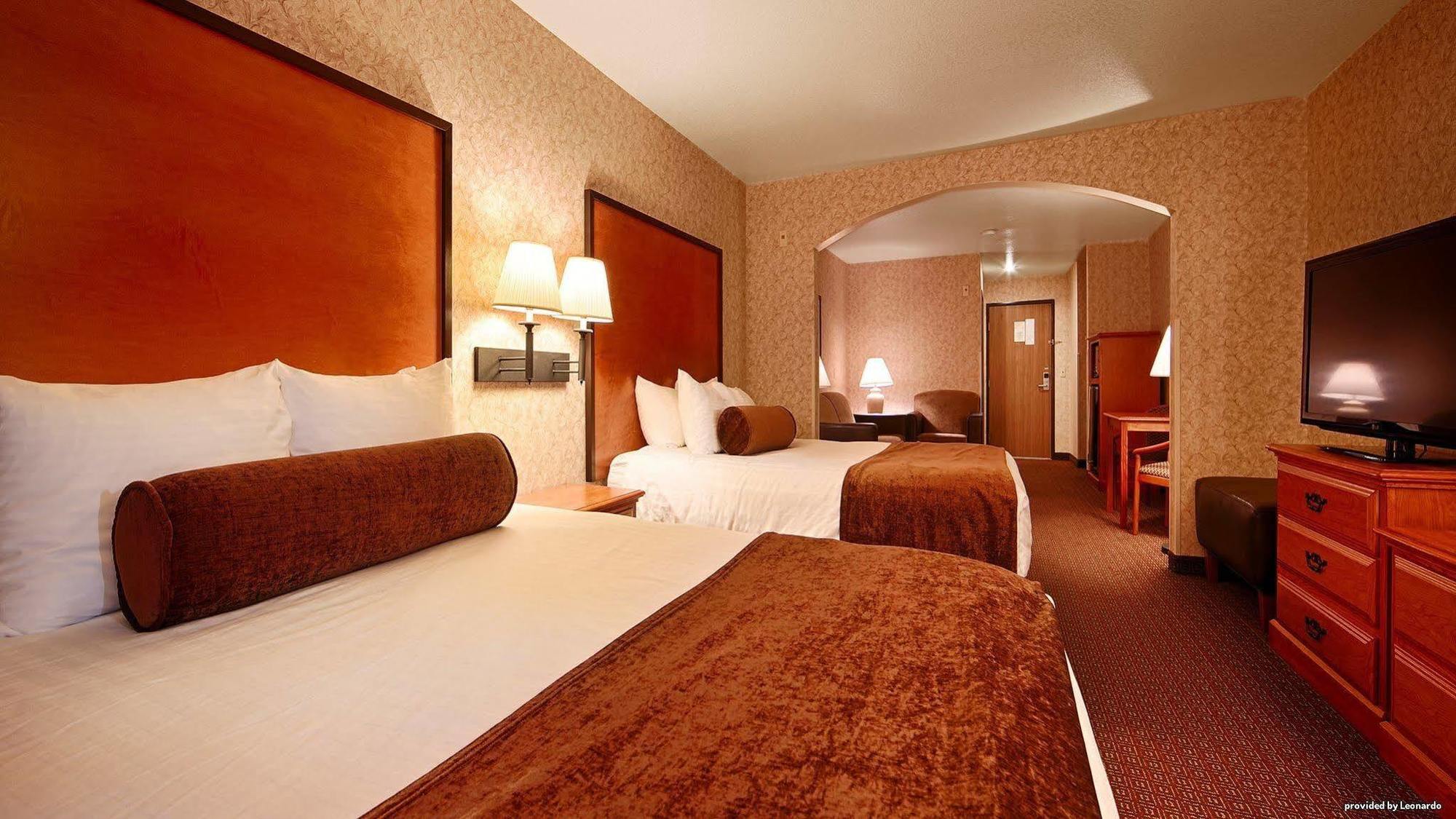 Best Western Cascade Inn & Suites Troutdale Exterior photo